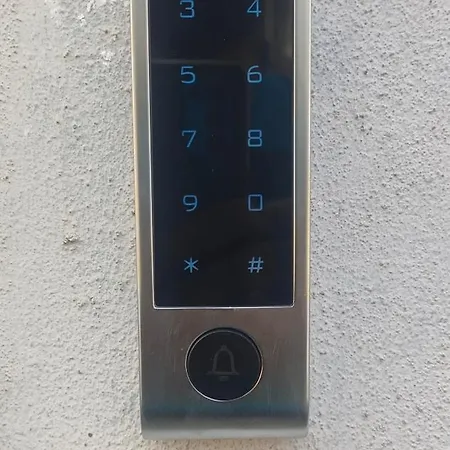 Laviko House *